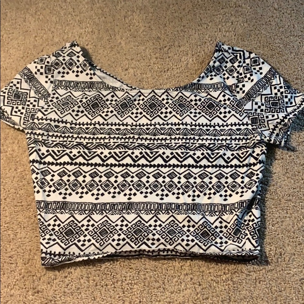Crop top